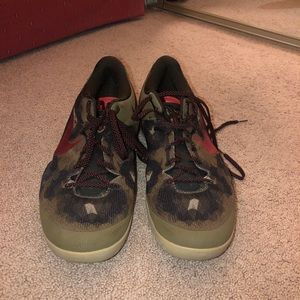 Kobe 8 Python army green basketball shoes